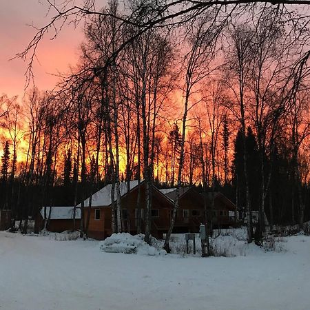 Susitna River Lodging, Suites ทัลคีทนา ภายนอก รูปภาพ