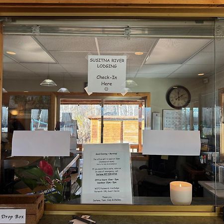 Susitna River Lodging, Suites ทัลคีทนา ภายนอก รูปภาพ